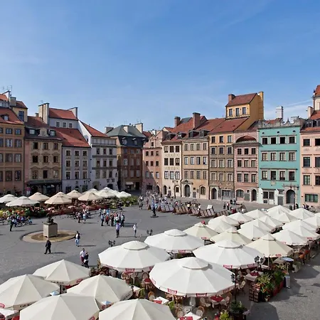 P&O Serviced Apartments Old Town Square Studio Warsaw Exterior photo